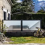 Ou De Caractere Avec Jaccuzi Piscine Argelès-Gazost