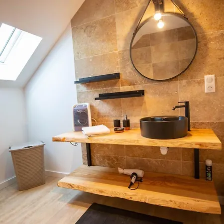 Ou De Caractere Avec Jaccuzi Piscine *