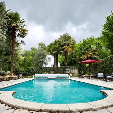 Ou De Caractere Avec Jaccuzi Piscine Holiday home *