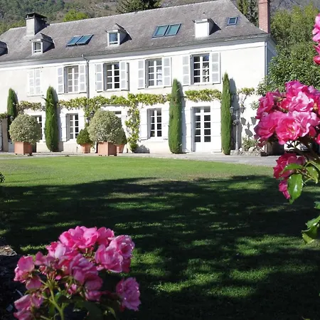 Ou De Caractere Avec Jaccuzi Piscine Holiday home *