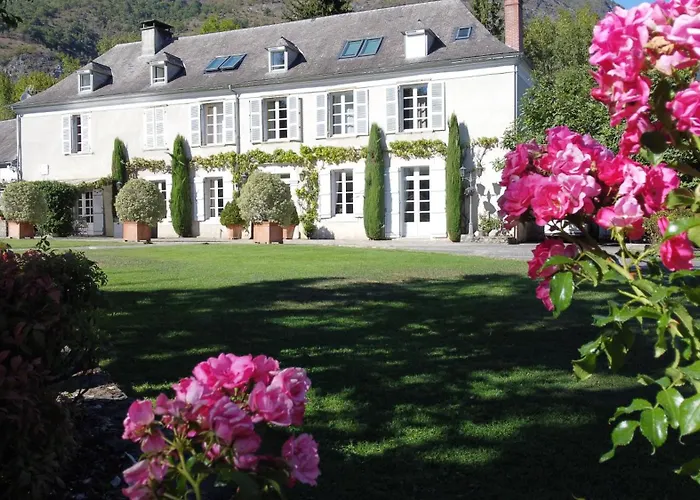 Ou De Caractere Avec Jaccuzi Piscine بيت للعطل *